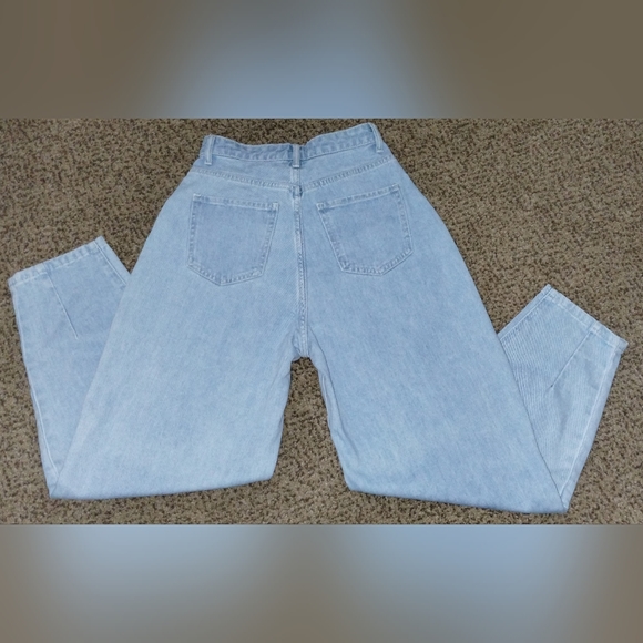 Fashion Nova Size X- Small 80s/90s Style Denim Jeans in New Condition. - Picture 4 of 5
